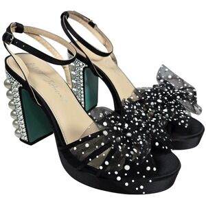 Betsey Johnson Lulu Ankle Strap Platform Sandal in Black 9.5 NIB
